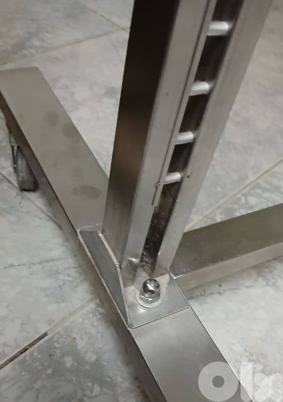 stainless steel stand 7