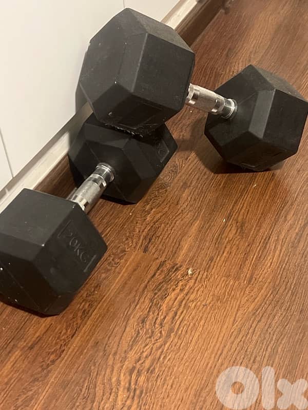 20 KG dumbles 0