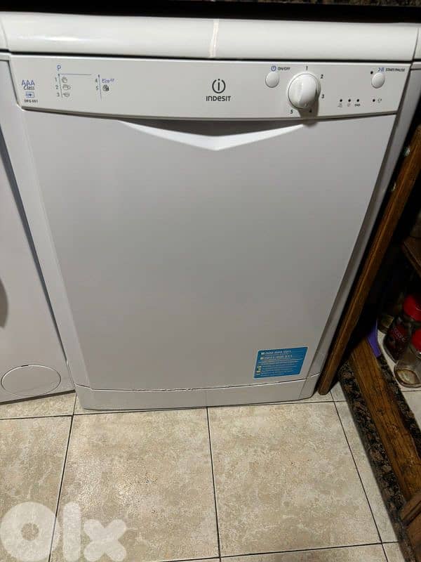 Indesit Dishwasher used like new 0