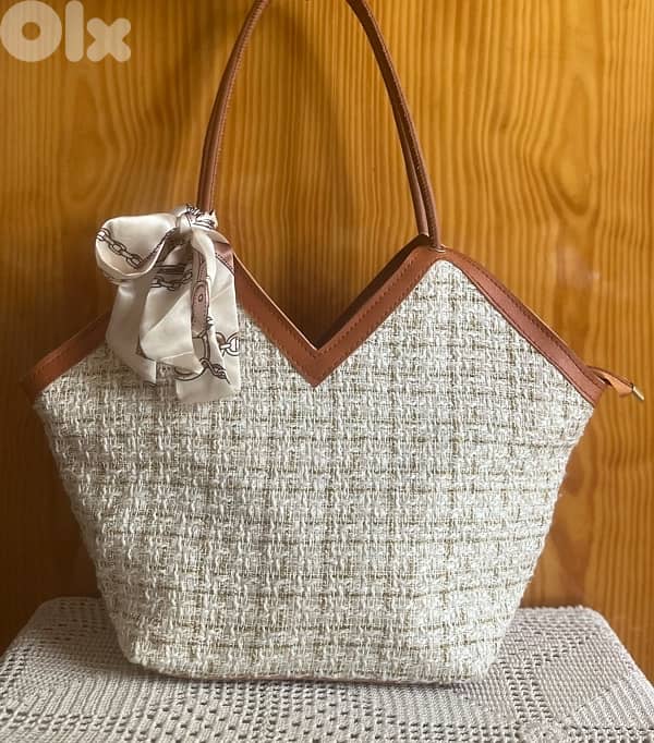 Cream Bouclé Tweed With Metallic Gold Threads Bag 0