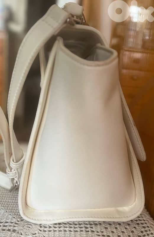 Charles & Keith White Trapeze Crossbody Bag 2