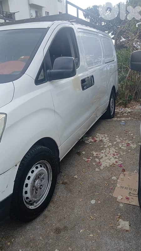 هيونداي  H1 2010 1