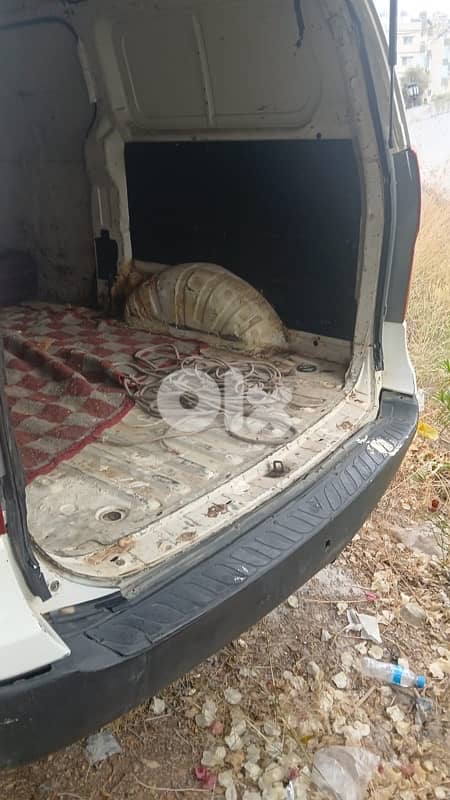 هيونداي  H1 2010 5