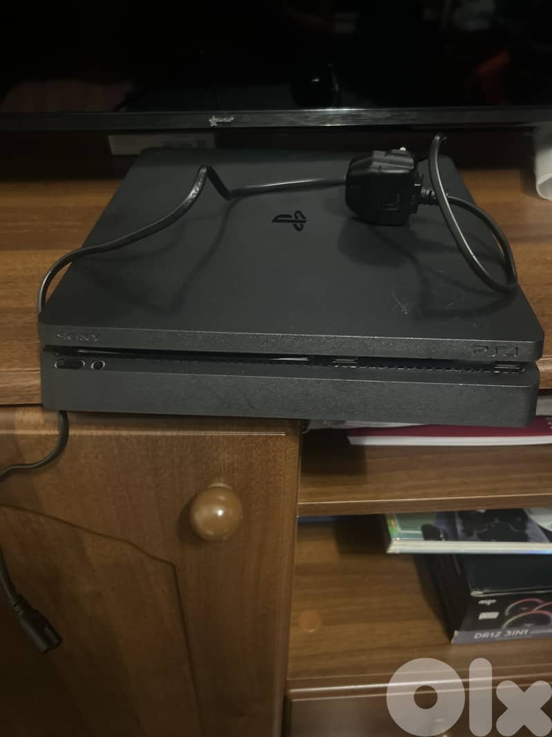 Ps4 slim 1Tb no controller 0