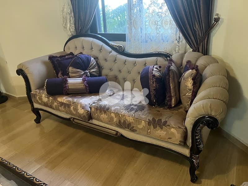 صالون 5 قطع خشب زان مع طاولة نص بعدو شبه جديد للتواصل 81535058 2