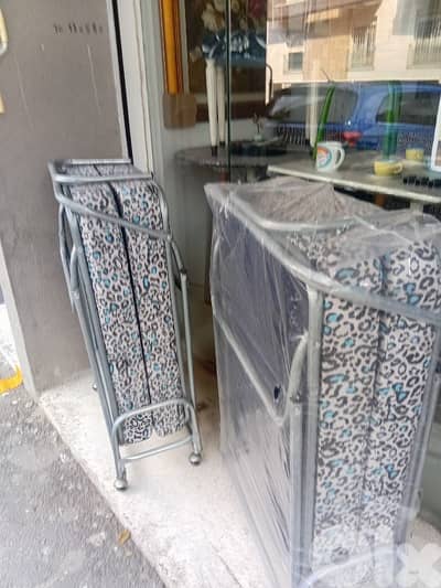 تخت اوروبي مزرعه يشوع