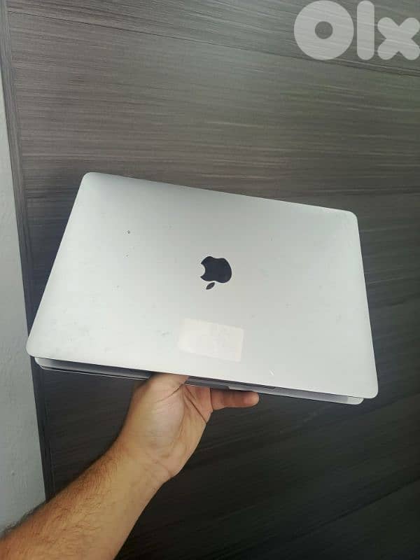 laptop MacBook pro 13 inch 1