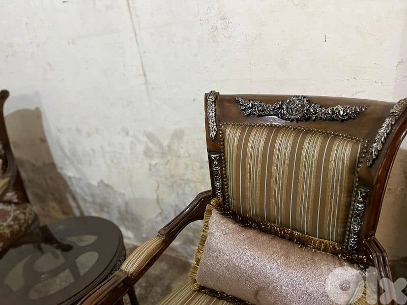 طقم كنبايات حفر خشب زان ست قطع وطقم طاولات 6