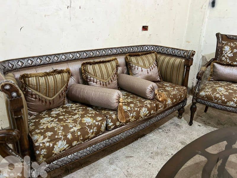 طقم كنبايات حفر خشب زان ست قطع وطقم طاولات 11