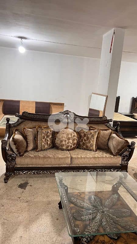 طقم كنبايات حفر خشب زان ملكي ست قطع وطقم طاولات 1