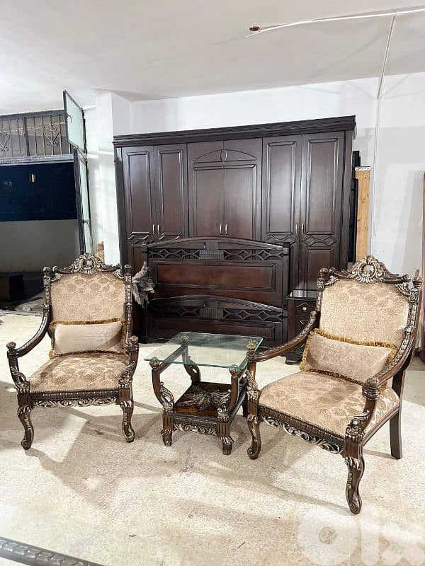 طقم كنبايات حفر خشب زان ملكي ست قطع وطقم طاولات 6