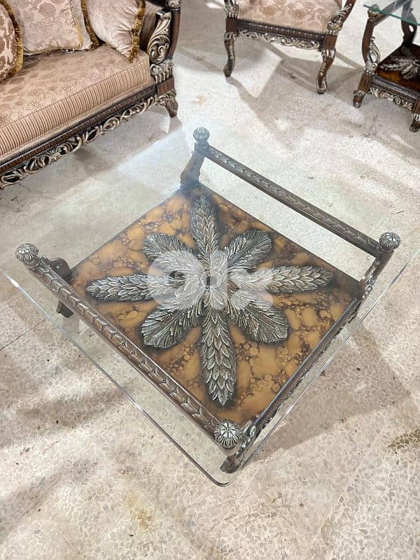 طقم كنبايات حفر خشب زان ملكي ست قطع وطقم طاولات 10