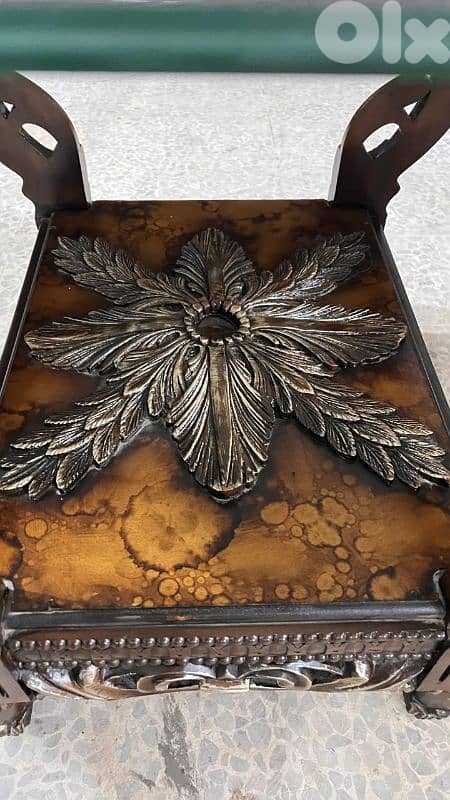 طقم كنبايات حفر خشب زان ملكي ست قطع وطقم طاولات 11