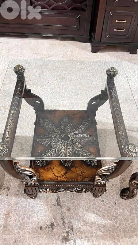 طقم كنبايات حفر خشب زان ملكي ست قطع وطقم طاولات 12