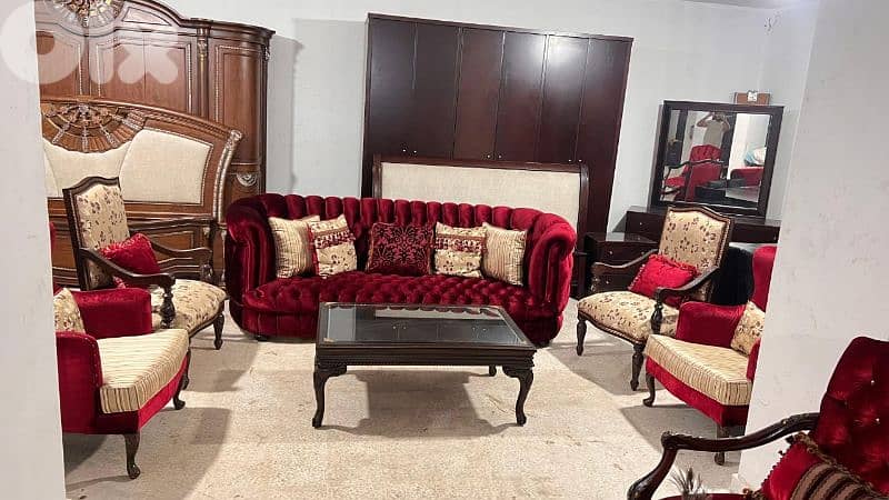 طقم كنبايات خشب زان خمس قطع وطاولة 1