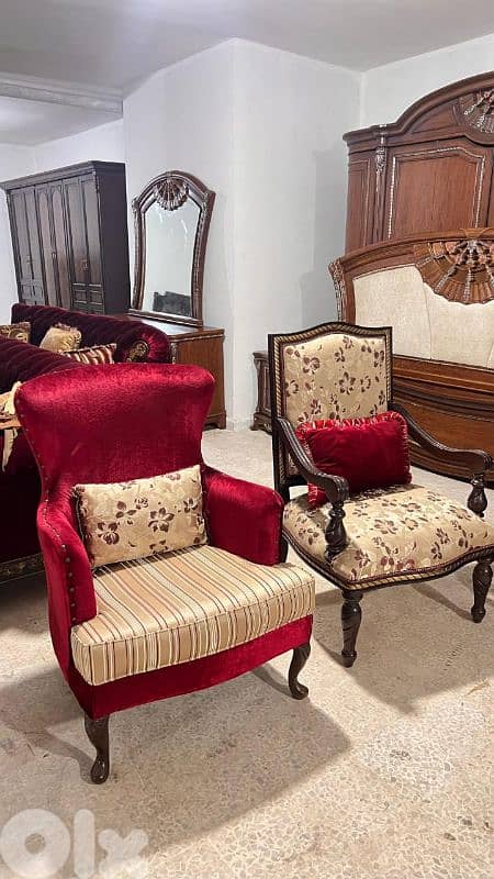 طقم كنبايات خشب زان خمس قطع وطاولة 5