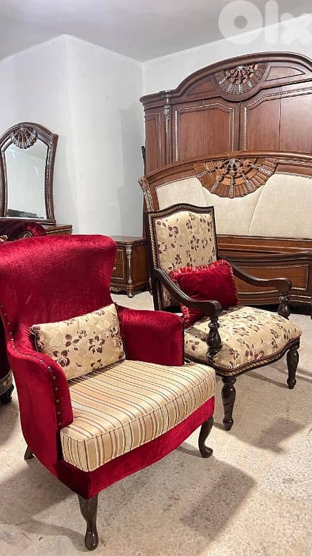 طقم كنبايات خشب زان خمس قطع وطاولة 11