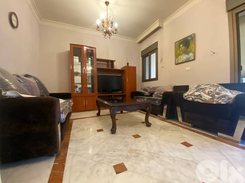 Apartment for Rent in Ain Al Mraisehشقة للإيجار في عين المريسة 0