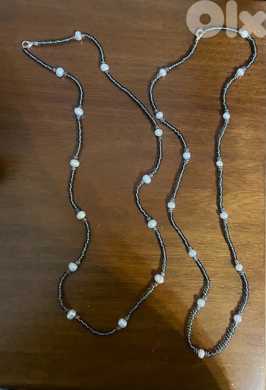 bulk lot of Fashion jewelry Bracelets ans necklaces 1