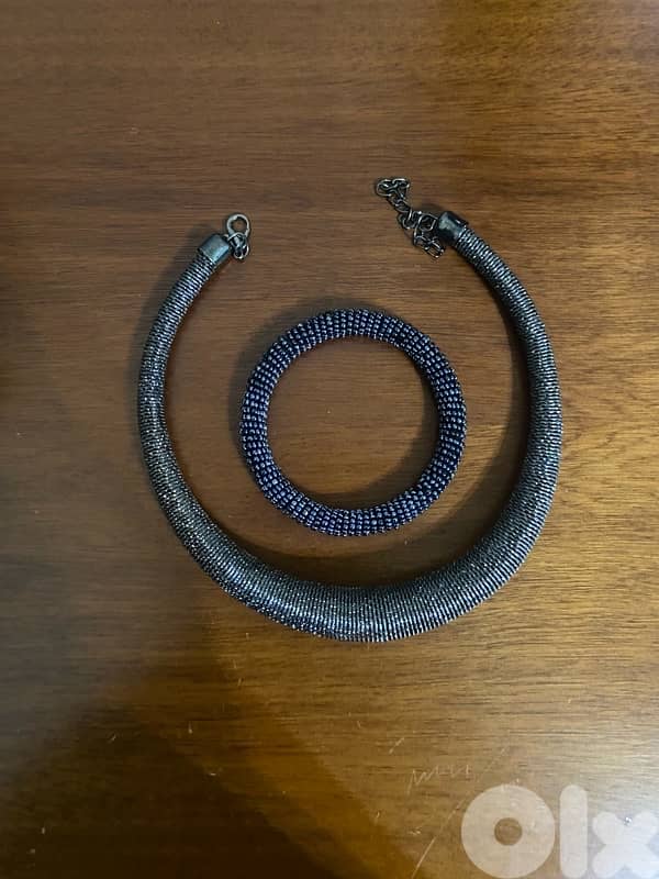 bulk lot of Fashion jewelry Bracelets ans necklaces 3