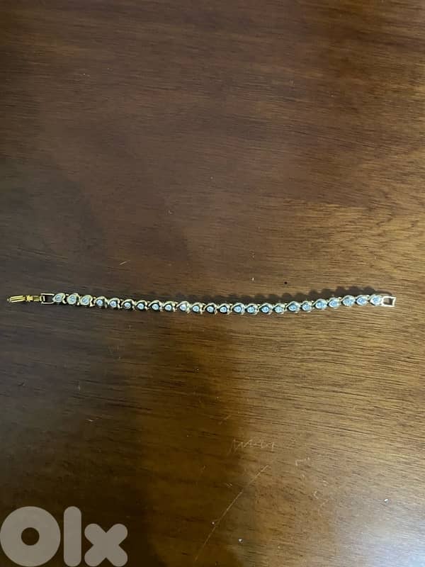 bulk lot of Fashion jewelry Bracelets ans necklaces 8