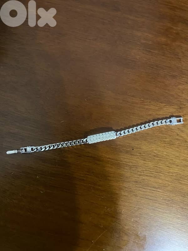 bulk lot of Fashion jewelry Bracelets ans necklaces 9