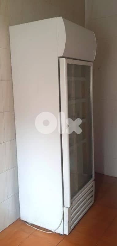 refrigerator brand Concord that works perfectly براد من ماركة كونكورد