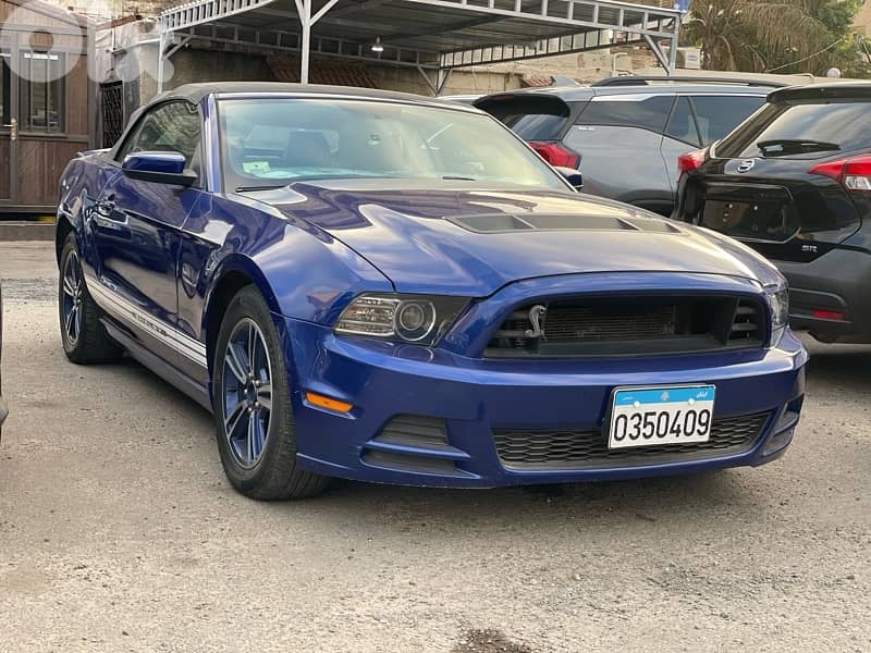 Ford Mustang 2013 0