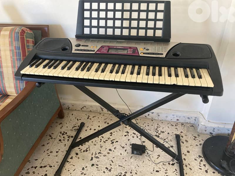 PIANO YAMAHA PSR-172 0