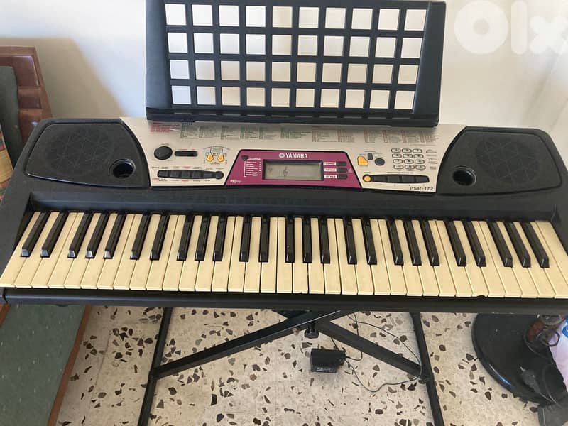 PIANO YAMAHA PSR-172 1