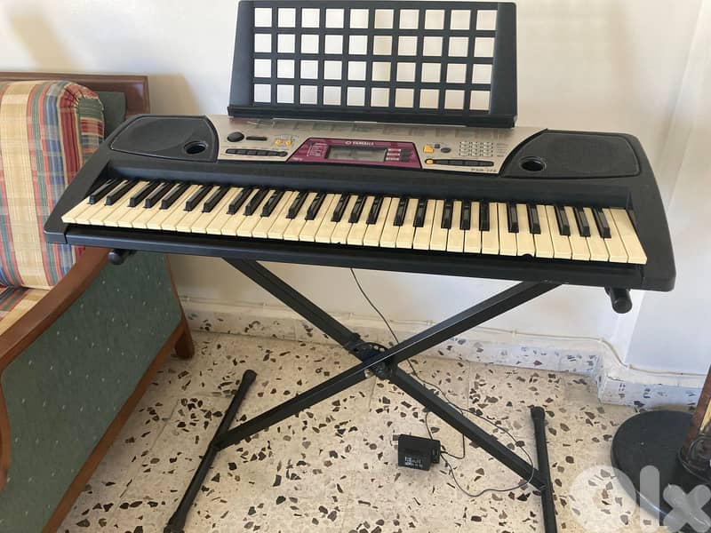 PIANO YAMAHA PSR-172 4