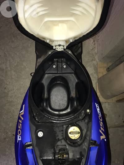 v150 2019 like new