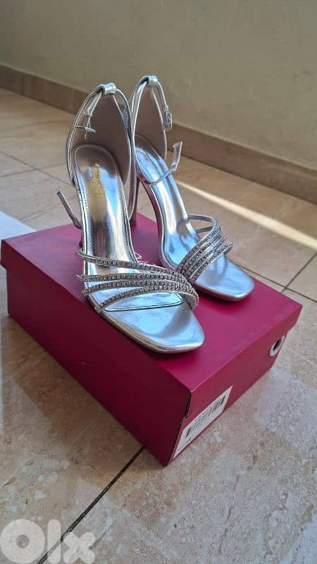 Belinda Silver heels 39 2