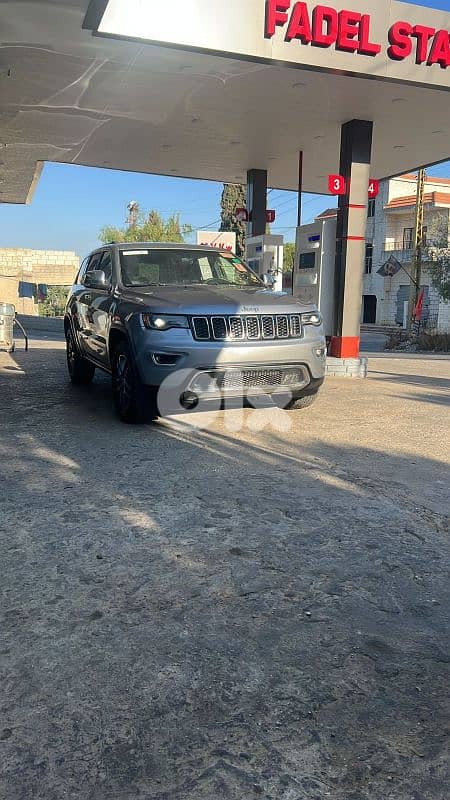 جيب جراند شيروكى 2017 0