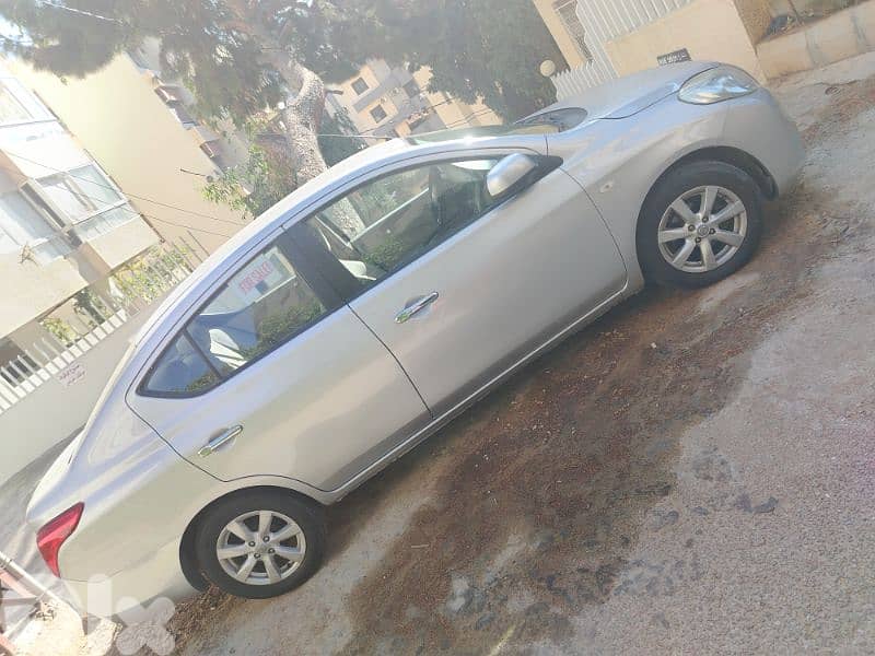Nissan Sunny 2013 0