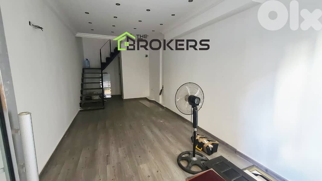 Shop for Sale in Hamra محل للبيع في الحمرا 0