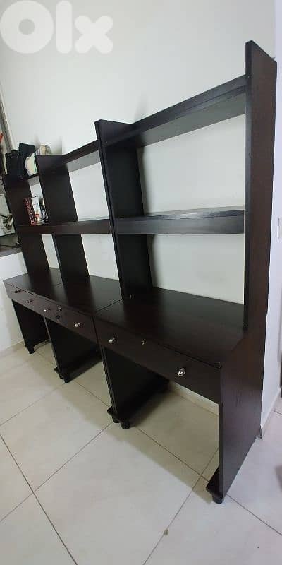 Study desk & closet 1