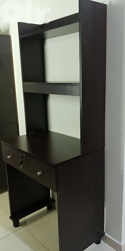 Study desk & closet 5