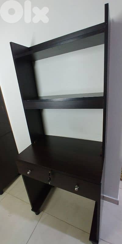 Study desk & closet 6