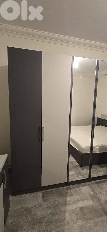 Bedroom items barely used 0