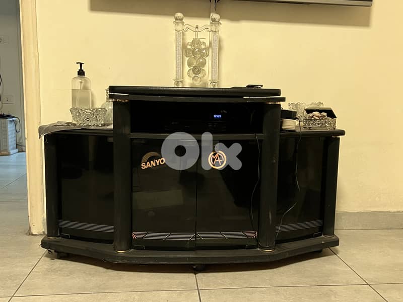 Black leather living room 3