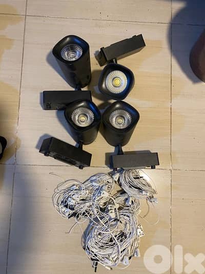 tubelights + projectors + stands for sale