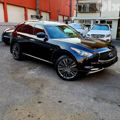 Infiniti QX70 LIMITED EDITION 3.7 AWD 2017  MINT CONDITON