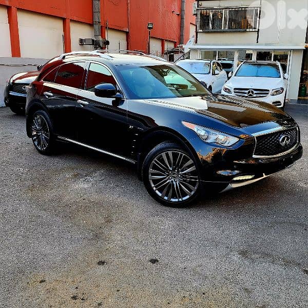 Infiniti QX70 LIMITED EDITION 3.7 AWD 2017  MINT CONDITON 0