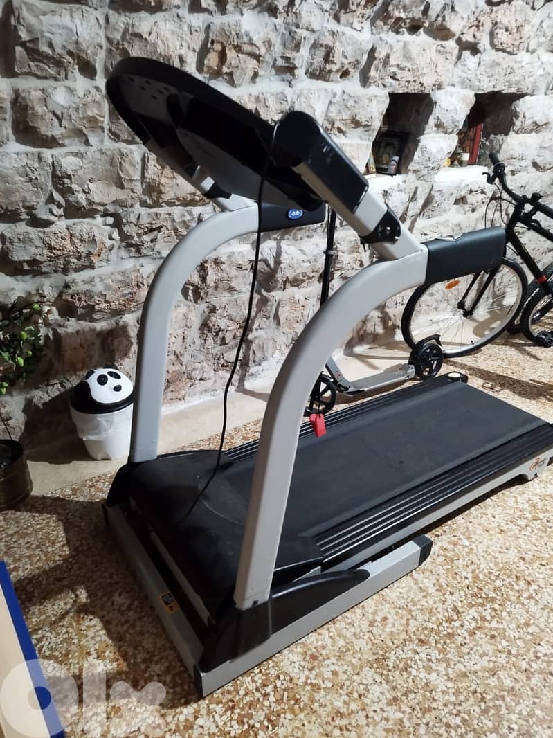 treadmill for sale very good condition 0