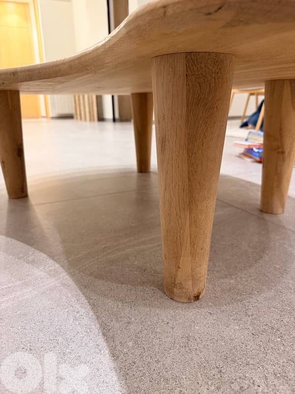 Wooden table Rustic style for living room 1