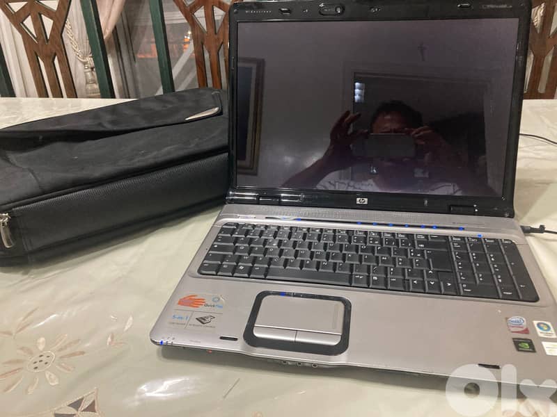 laptop hp pavillon pv9700 17 p + chargeur + valise 1