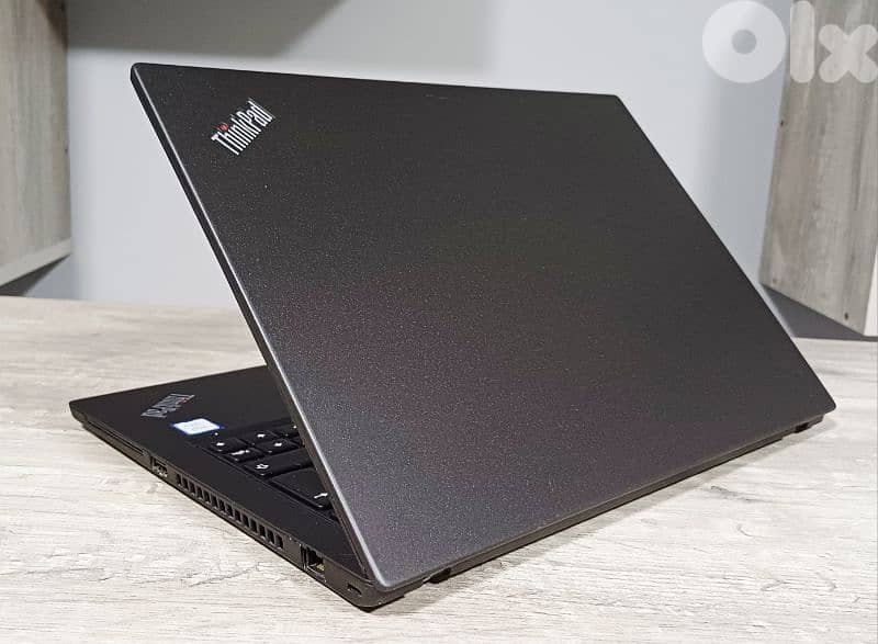 T490 touch thinkpad - core i7 gen 8 - 16 gb ram - 14" fhd touch 2