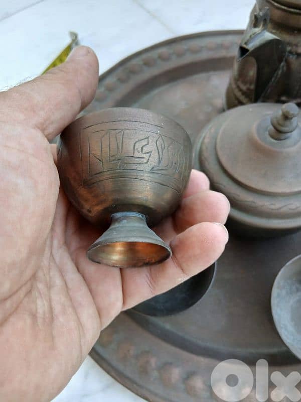 صينية ودلة وفناجين 1