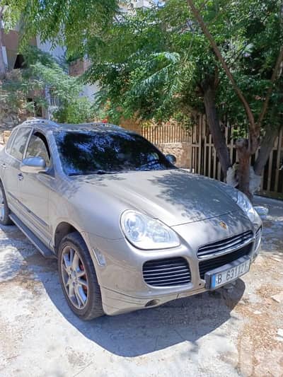Porsche Cayenne 2004